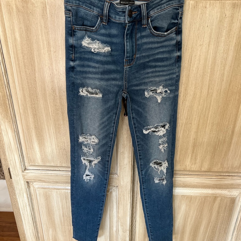 American eagle ripped skinny blue jeans size 0